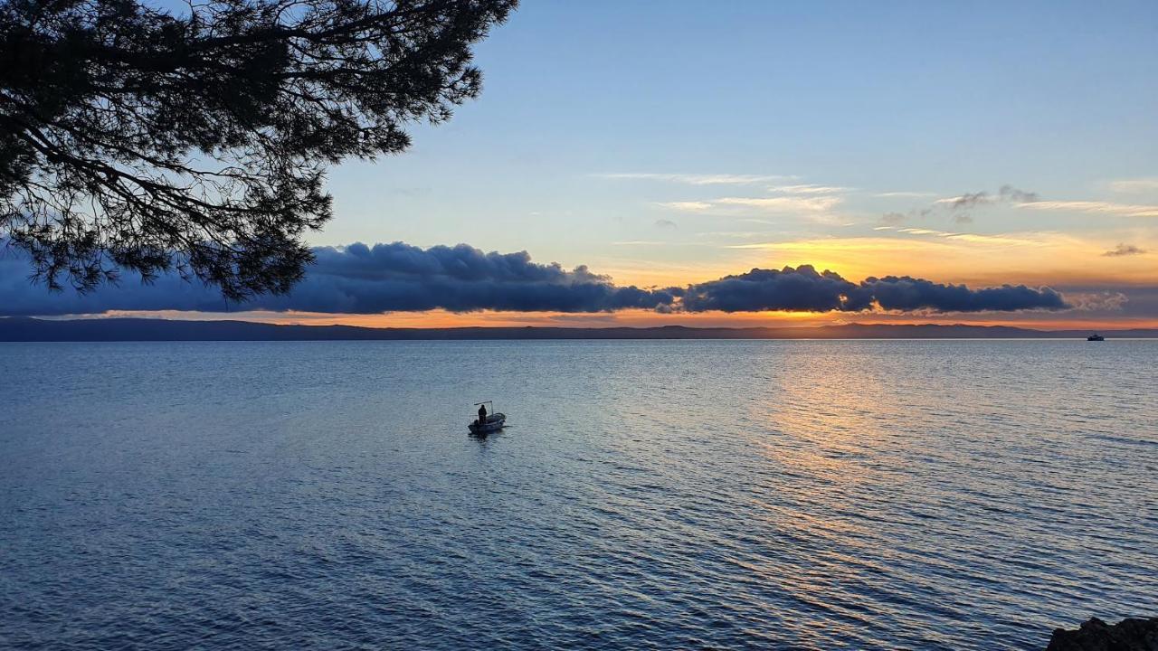 Spacious Family Apartment Near The Beach Makarska Ngoại thất bức ảnh