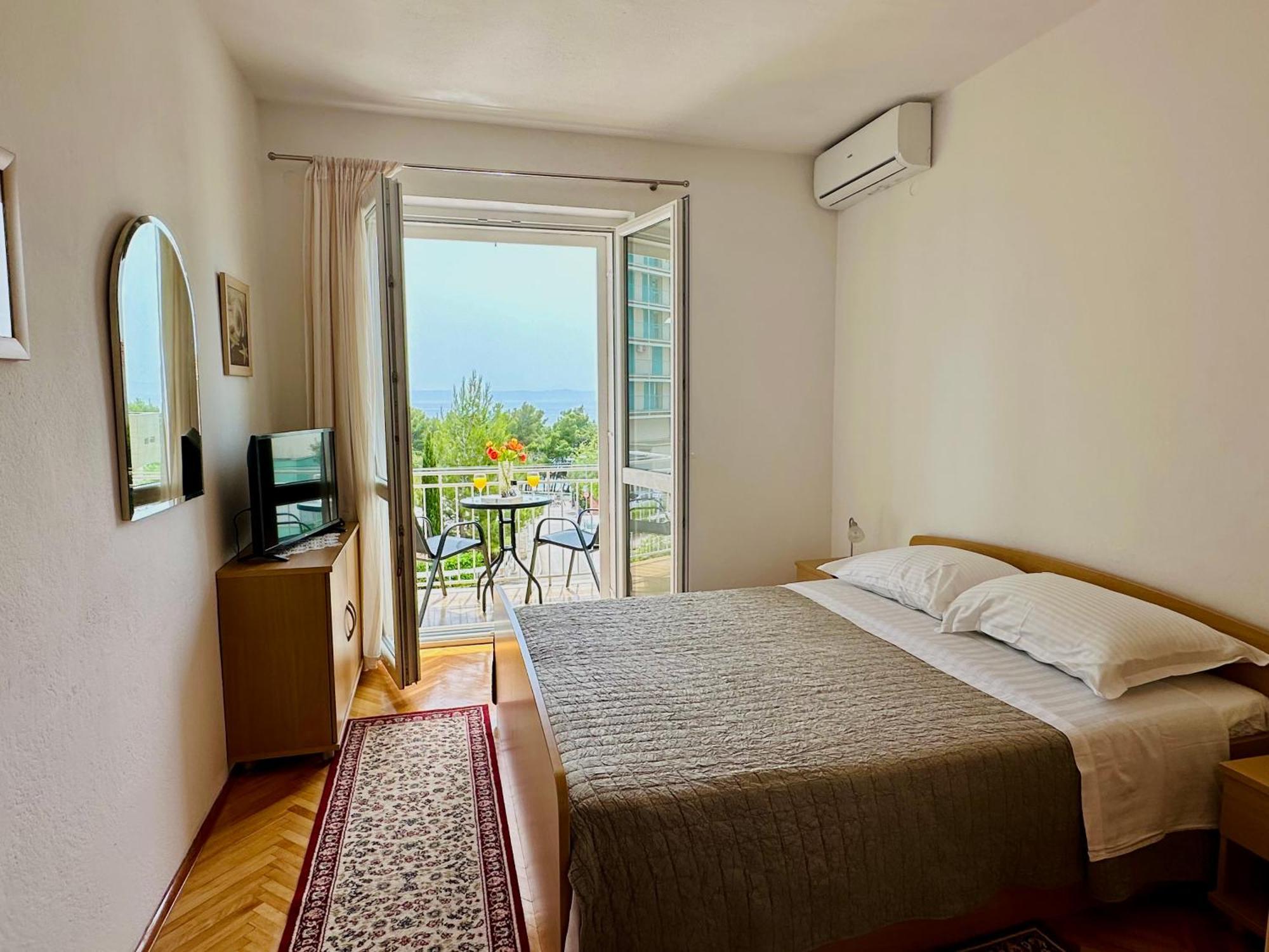 Spacious Family Apartment Near The Beach Makarska Ngoại thất bức ảnh