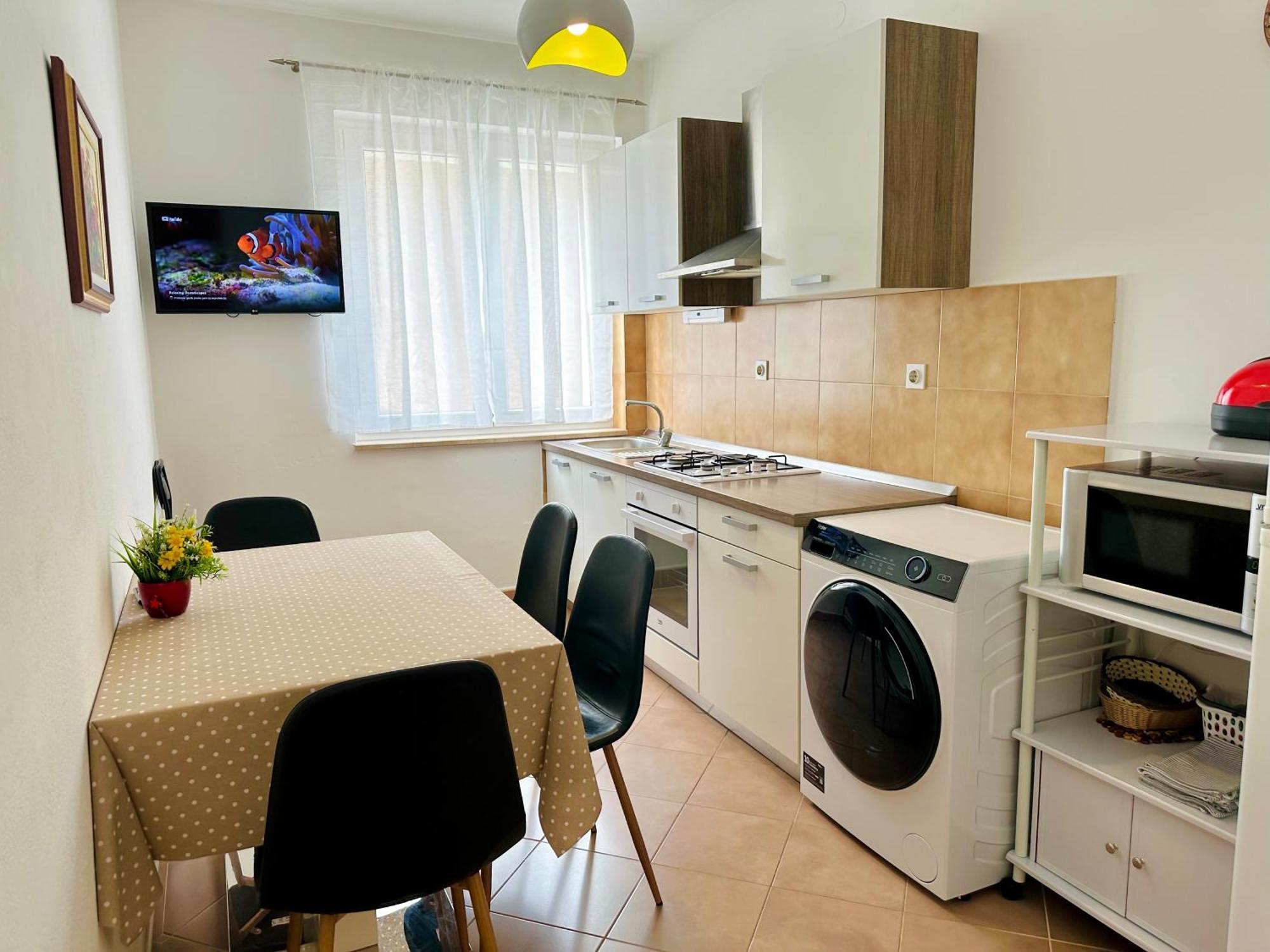 Spacious Family Apartment Near The Beach Makarska Ngoại thất bức ảnh