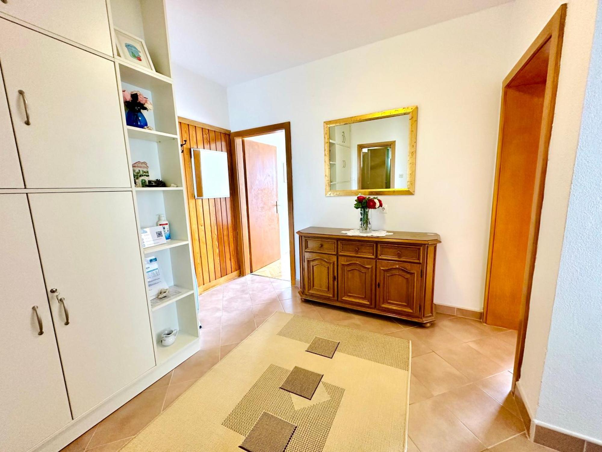Spacious Family Apartment Near The Beach Makarska Ngoại thất bức ảnh