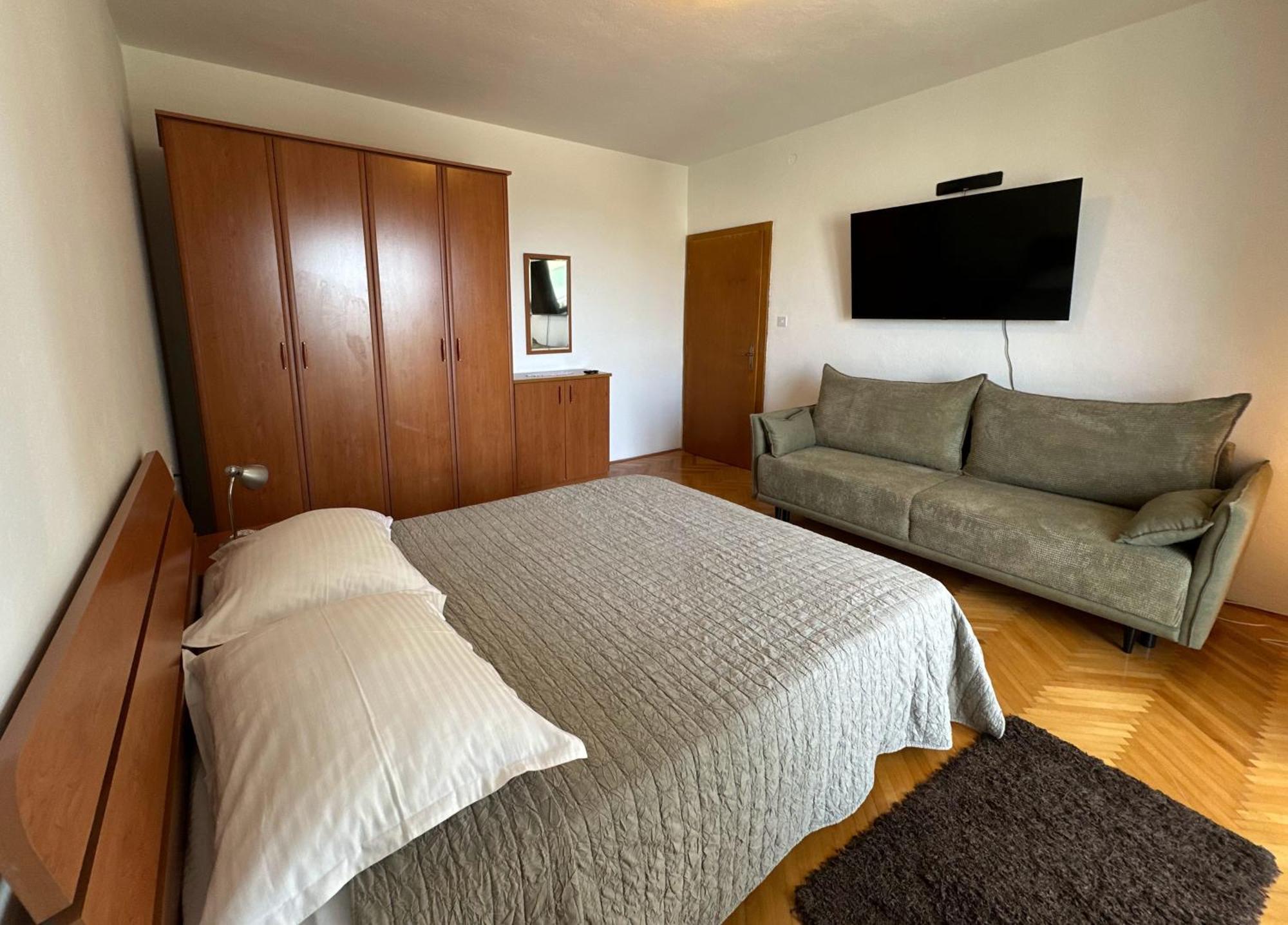 Spacious Family Apartment Near The Beach Makarska Ngoại thất bức ảnh